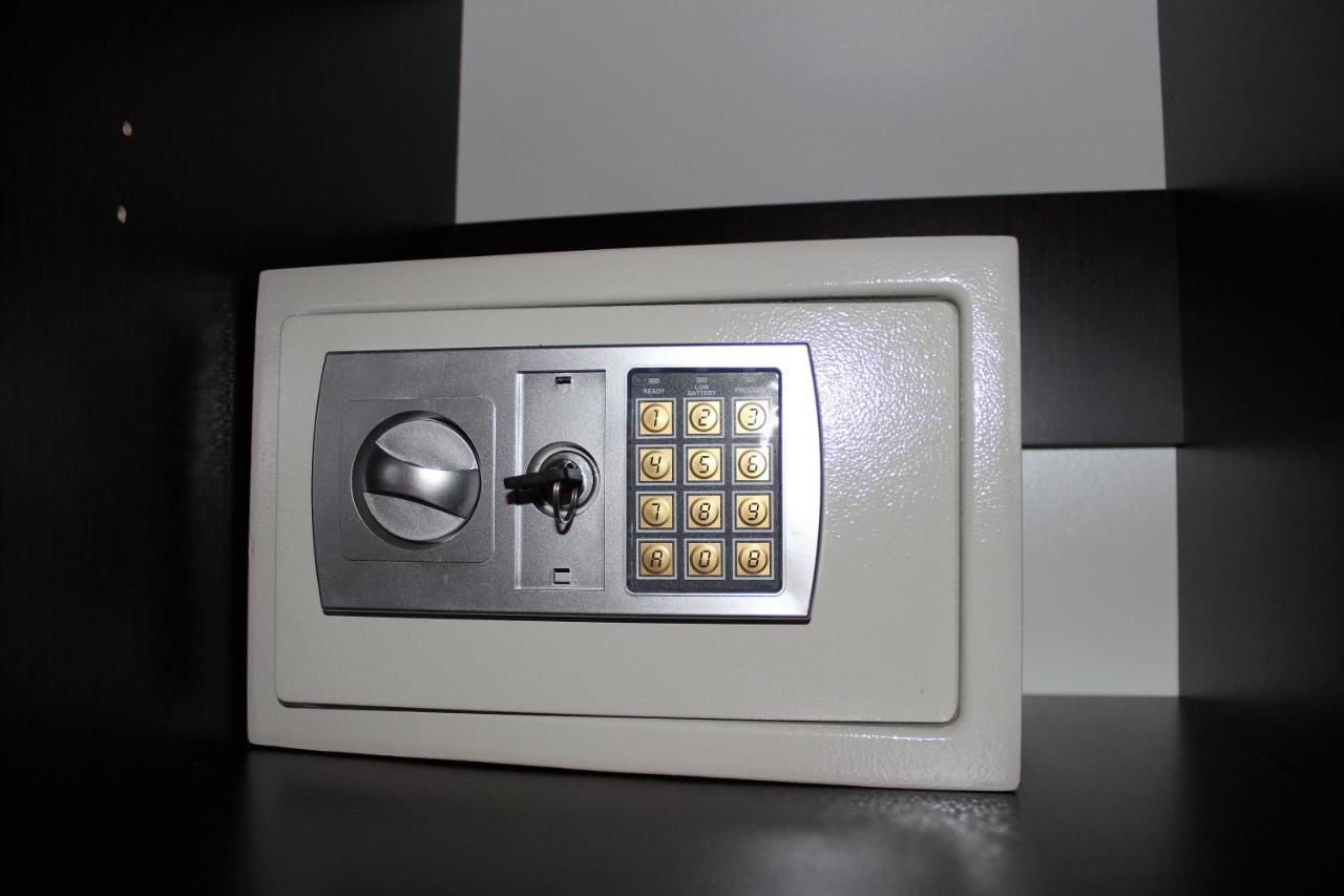 Отель Vesna Hotel Сухум-47